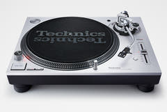 Technics SL-1200 MK7 Levysoitin (Hopea)