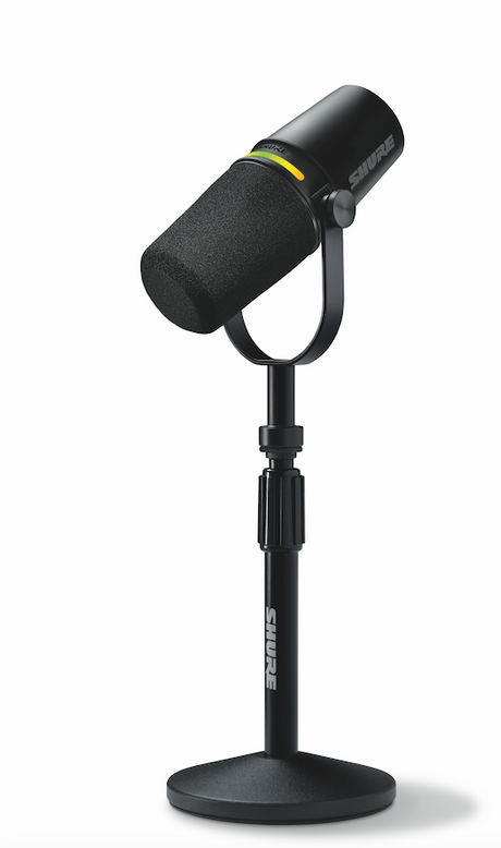Shure MV7+ Podcast-mikrofoni jalustan kanssa