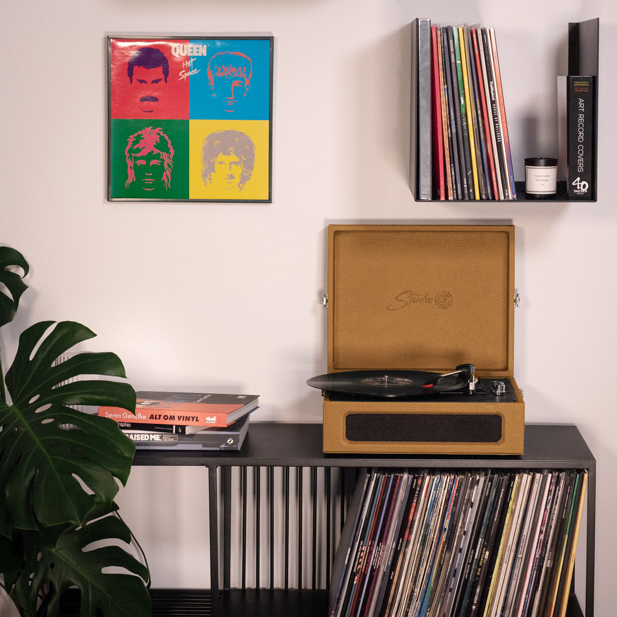 Studio 57 Groovy -levysoitin LP-telineellä (Earth)