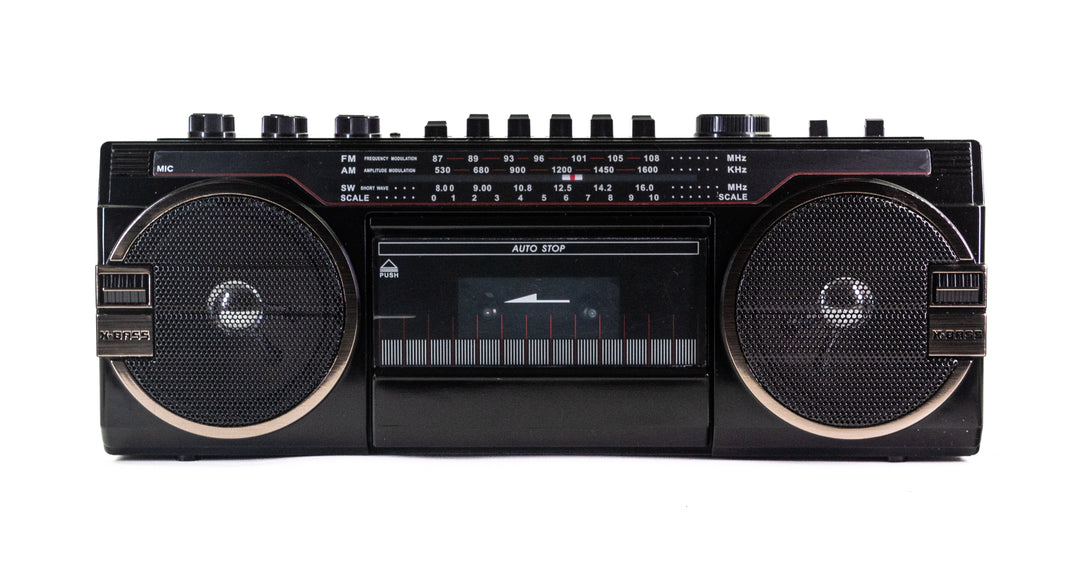 Studio 57 - Kasettisoitin FM & Bluetooth, Musta