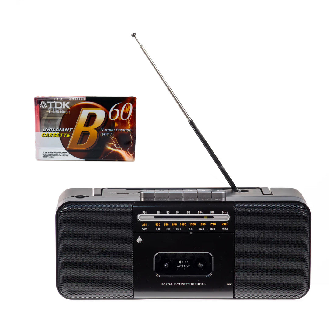 Studio 57 - Kasettisoitin m. FM & Bluetooth, Musta + Kasettinauha
