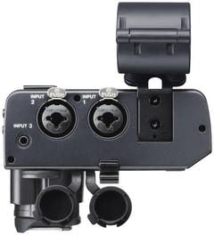 Tascam CA-XLR2N mikrofonisovitin kameraan, Nikon ZR