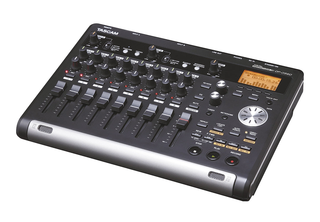 Tascam DP-03SD Digitaalinen 8-raitanauhuri, sisältää 4GB SD-kortin