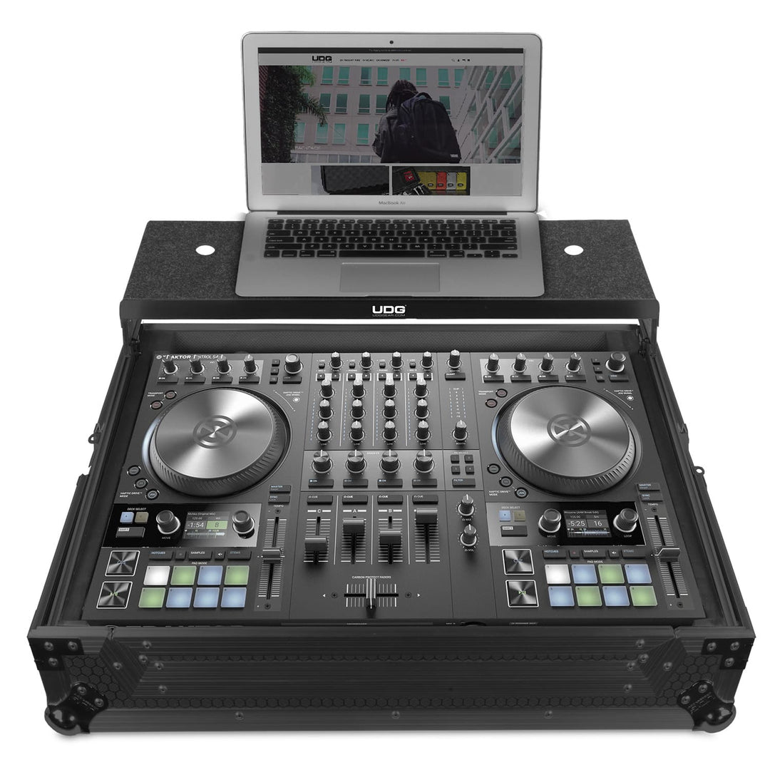 UDG Ultimate Flight Case NI Kontrol S4 MK3 musta Plus (L)