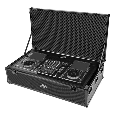 UDG Ultimate DJ Podium Workstation Flight Case Musta Plus (Wheels)