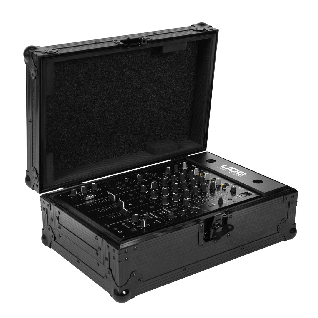 UDG Ultimate Lentolaukku AlphaTheta DJM-V5 Case Musta
