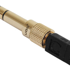 UDG Ultimate kuulokeliitännän adapteripistoke 3.5mm (1/8”) – 6.35mm (1/4”)