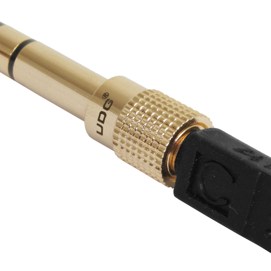 UDG Ultimate kuulokeliitännän adapteripistoke 3.5mm (1/8”) – 6.35mm (1/4”)