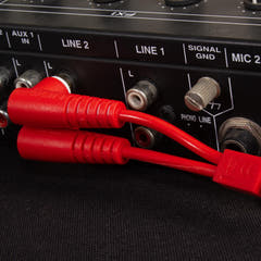 UDG Ultimate Audio-kaapeli Set RCA suora-RCA kulmikas punainen 3 m