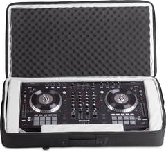 UDG Urbanite MIDI-ohjainsuojus XL Black