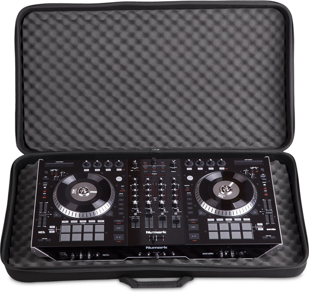 UDG Creator Control -suojalaukku 2XL Black MK2