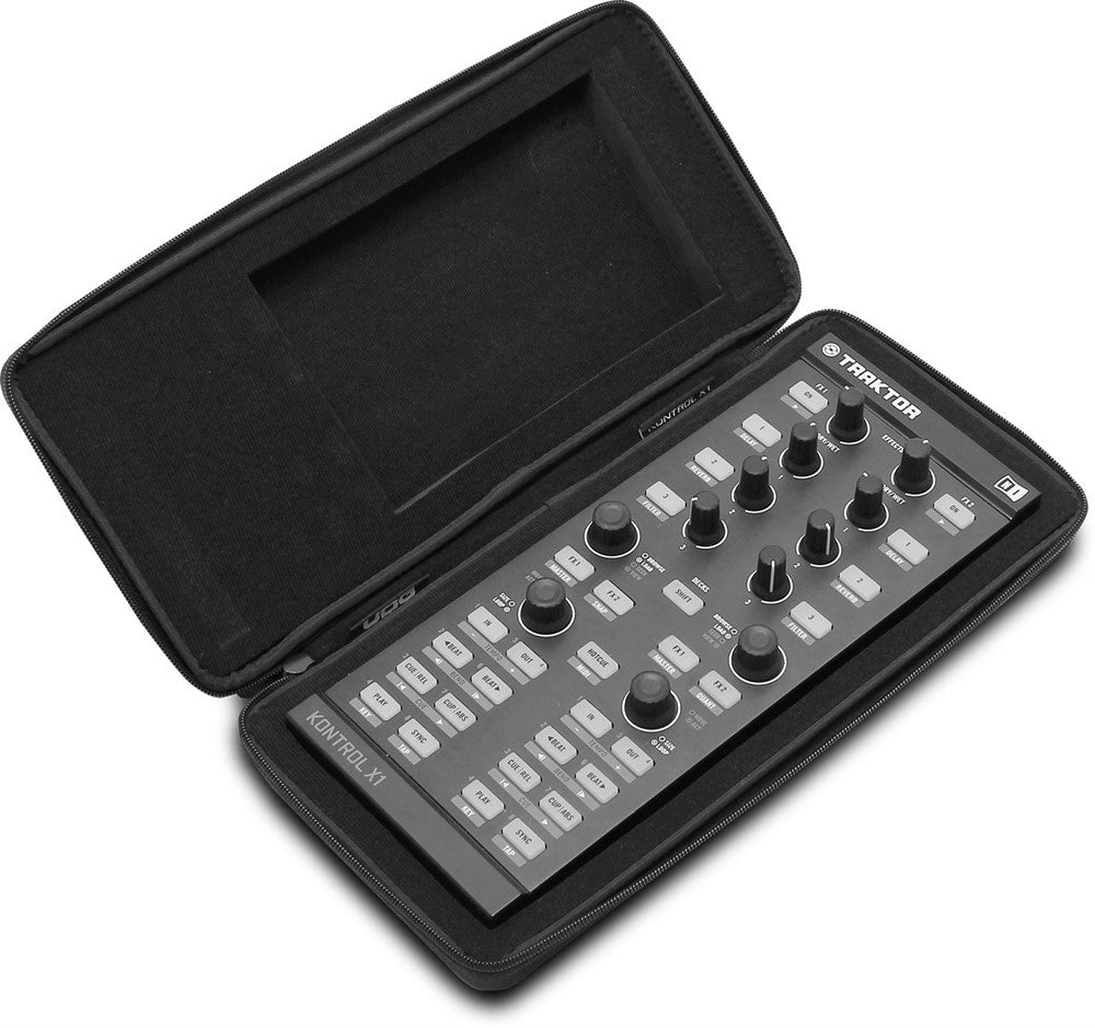 UDG Creator NI Traktor Kontrol F1/X1/Z1/X1 MK2 hardcase Musta MK2