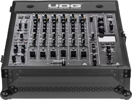 UDG Ultimate Flight Case Pioneer DJM-V10 Musta