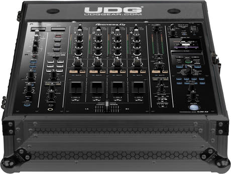 UDG Ultimate -lentolaukku Pioneer DJM-A9:lle Blk