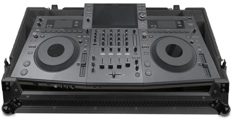 UDG Ultimate kuljetus case Pioneer Opus-Quad Musta Plus (W)