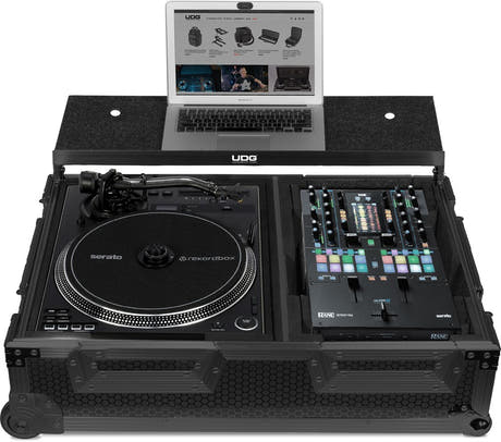 UDG Ultimate Flightcase levysoitin Battle Mixer Plus