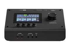 Yamaha URX44 USB-C -äänikortti (musta)