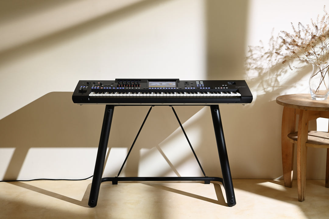 Yamaha Genos 2 keyboard/kaiutinpaketti