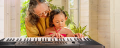 Yamaha PSR-E283 Kosketinsoittimet