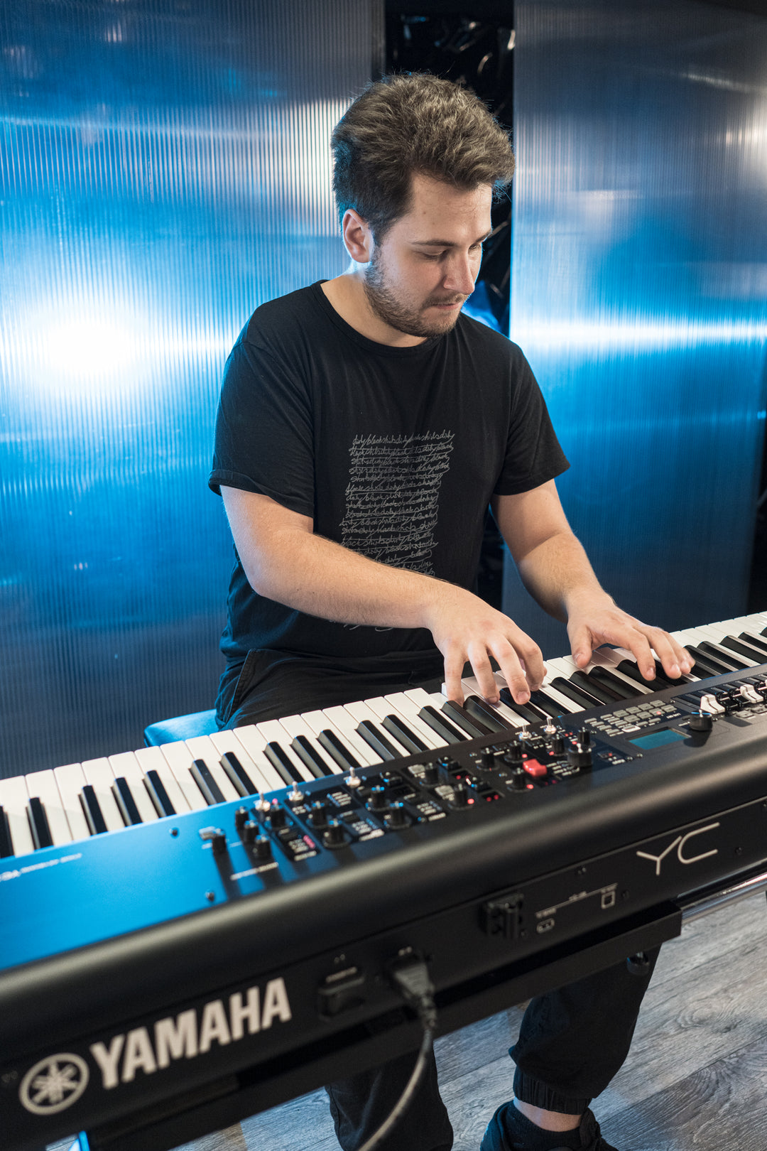 Yamaha YC73 Digital Stage Kosketinsoittimet (Tasapainotettu vasara)