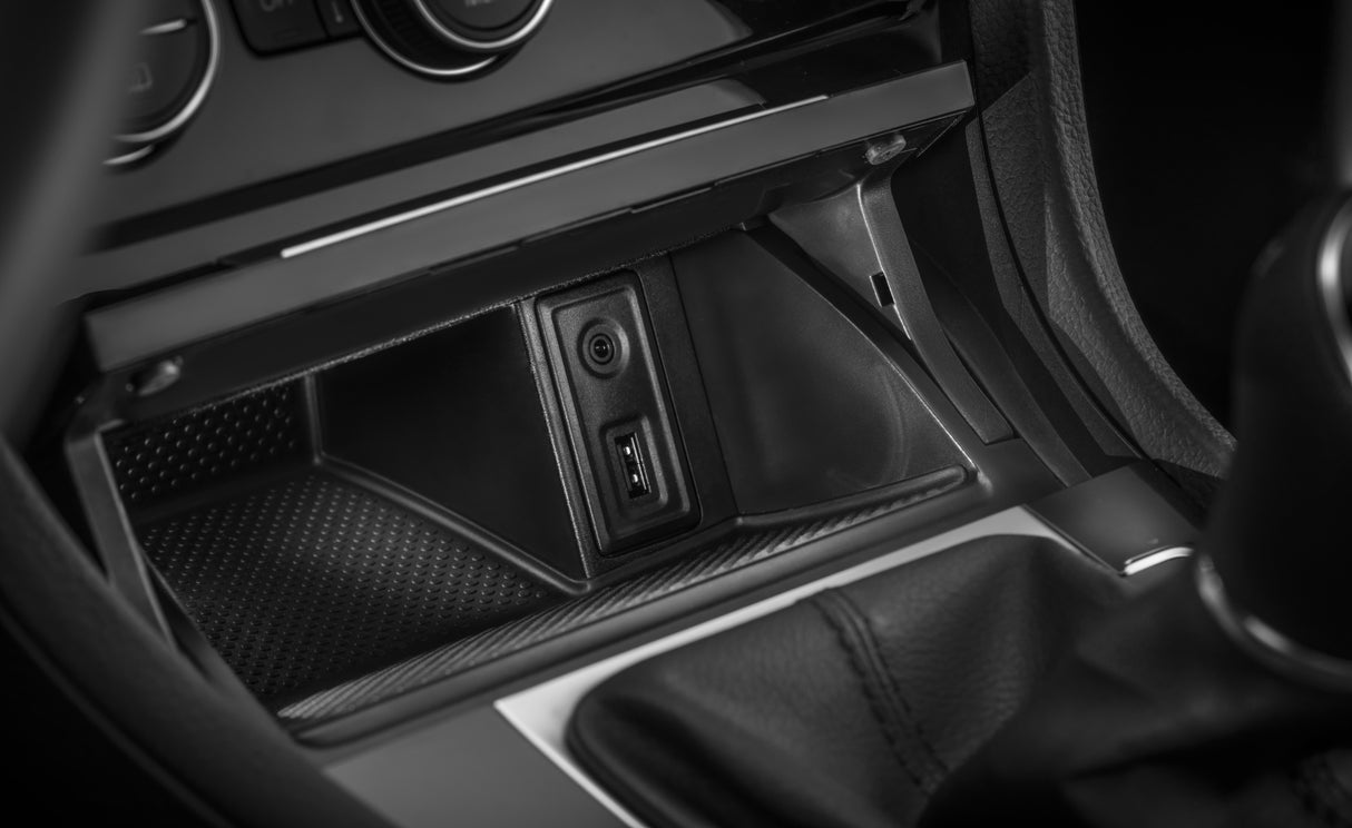 Pioneer CA-IW-VAG.002V USB/AUX-tuloliitäntäpistoke