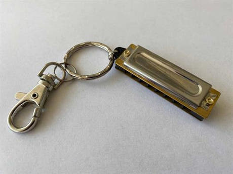 Mini harmonikka avaimenperällä - 8-reikäinen malli