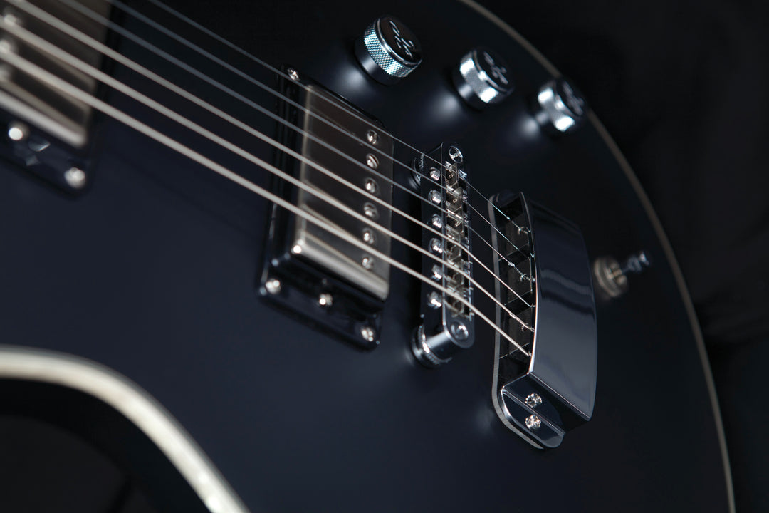 Hagstrom UltraMax Sähkökitara (Satiini Musta)