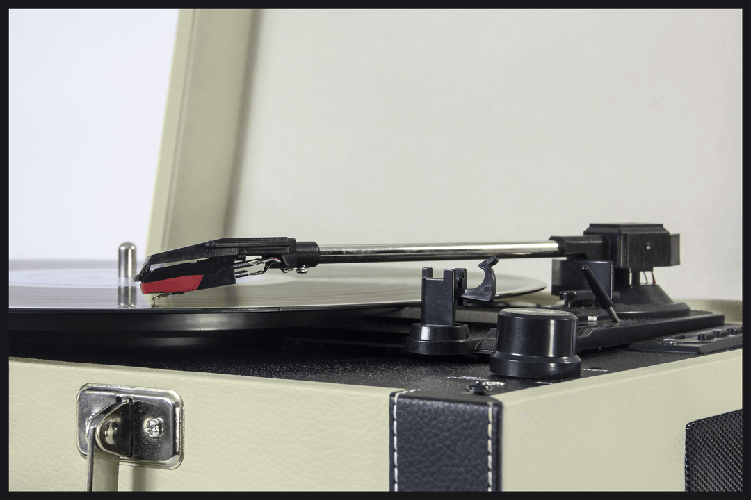 Madison Vintage Levysoitin Bluetoothilla (Kermanvärinen)
