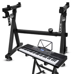 Keyboardteline pyörillä