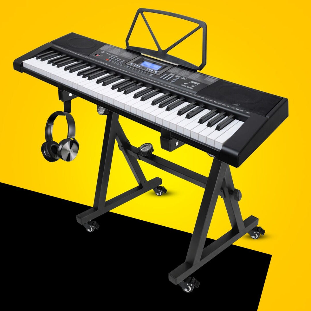 Keyboardteline pyörillä