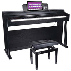 Pianosohva mustalla keinonahalla