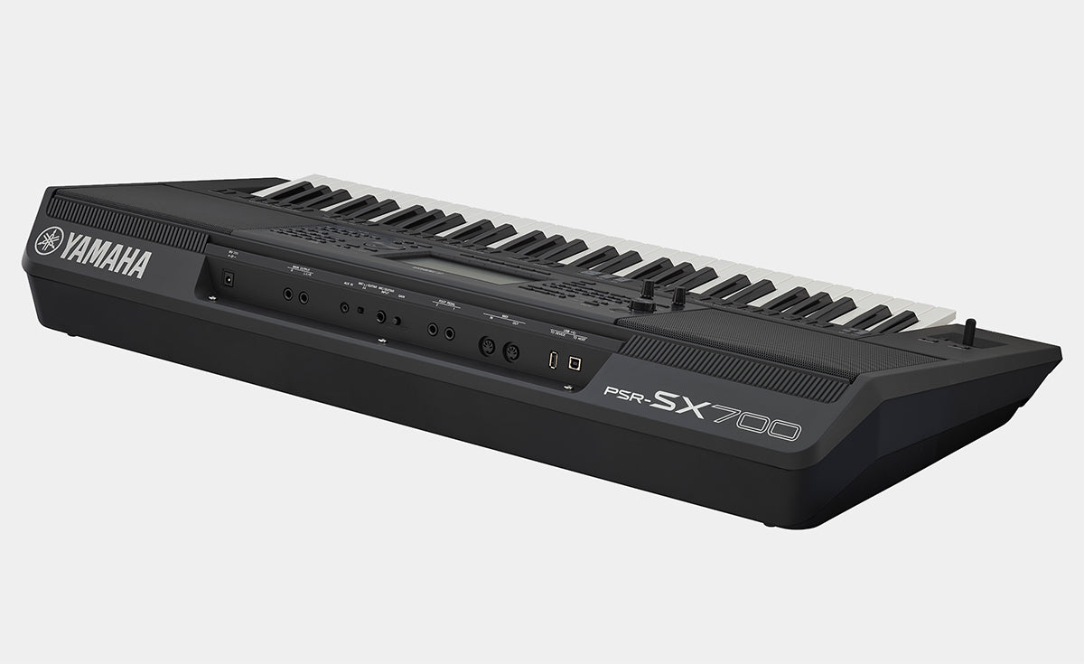 Yamaha PSR-SX700 Keyboard (musta)